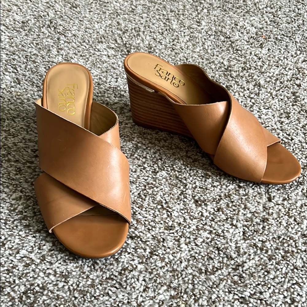 Franco Sarto Women's Tan Wedge Sandals
